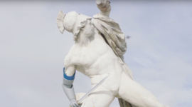 Handicap International offre des prothèses aux statues parisiennes Handicap International offre des prothèses aux statues parisiennes